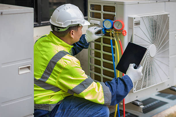 Professional Ac Installation technician working in Kings Park, VA